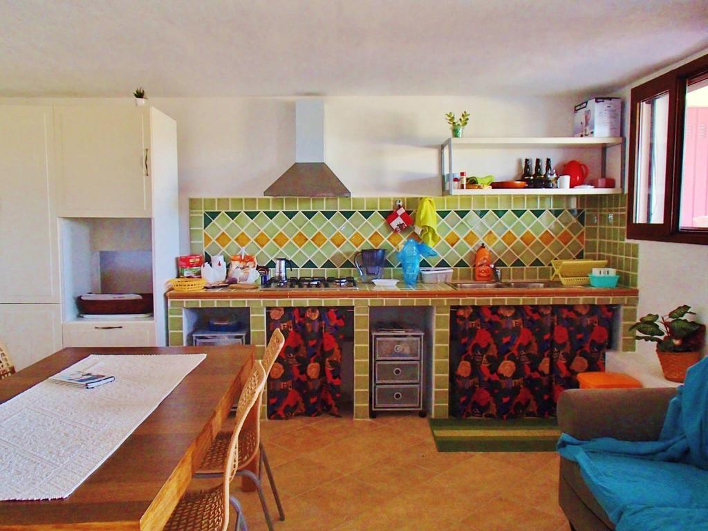 Eco Affittacamere Casa Maica Eco Guesthouse Stintino Exteriör bild