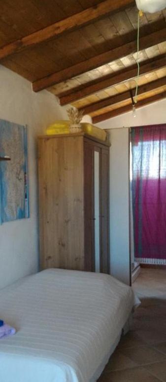 Eco Affittacamere Casa Maica Eco Guesthouse Stintino Exteriör bild