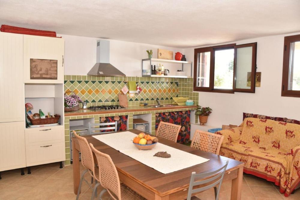 Eco Affittacamere Casa Maica Eco Guesthouse Stintino Exteriör bild